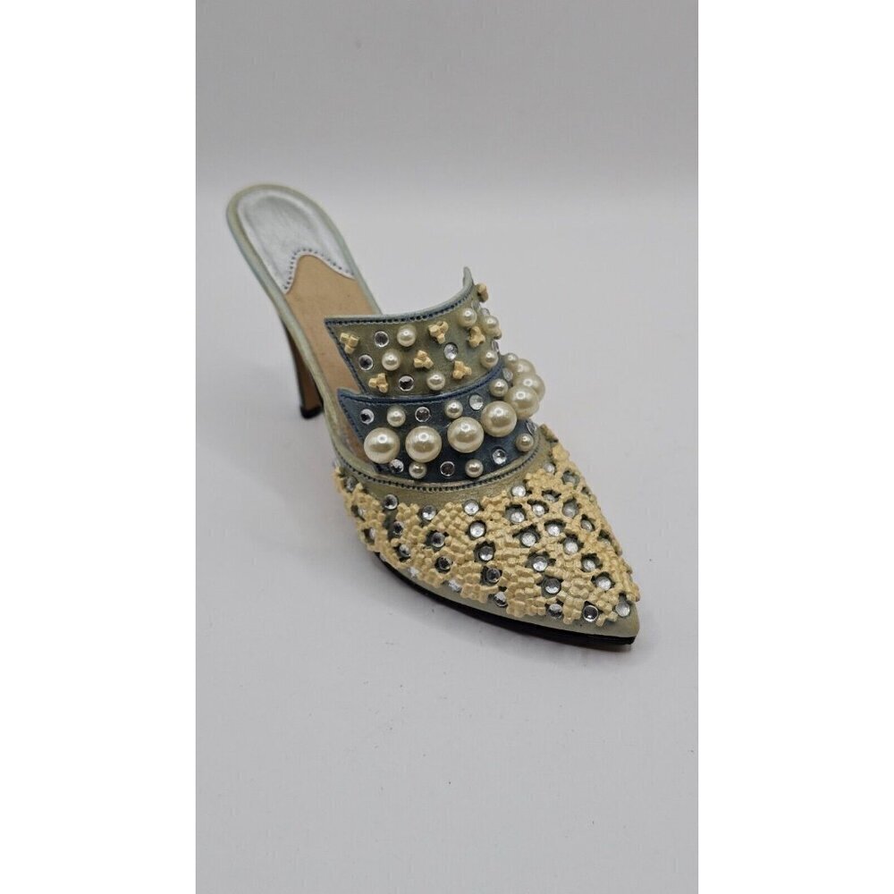 Vintage Retired Just The Right Shoe By Raine - Frosted Fantasy  Embellished